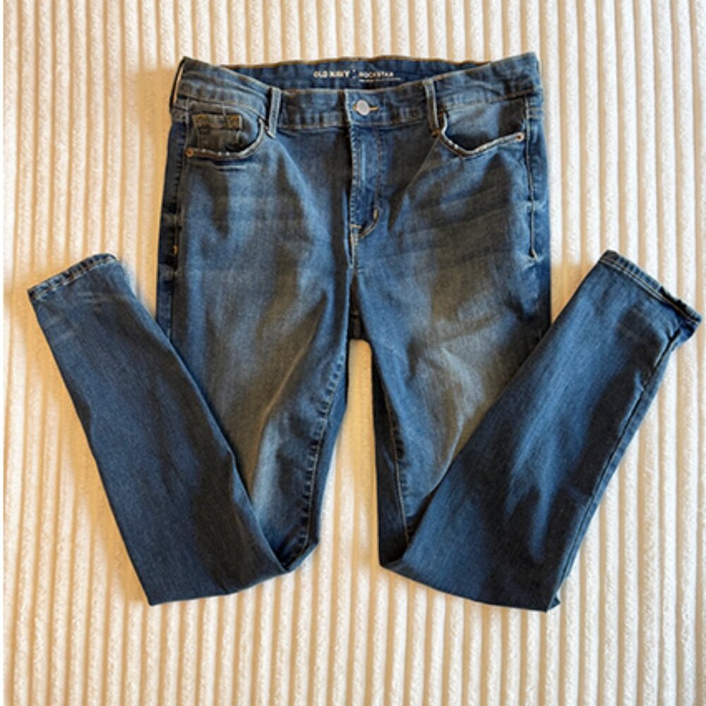 Old Navy Rockstar Jeans Skinny Mid-Rise Denim Color Jolene | Size 10 - Picture 5 of 9